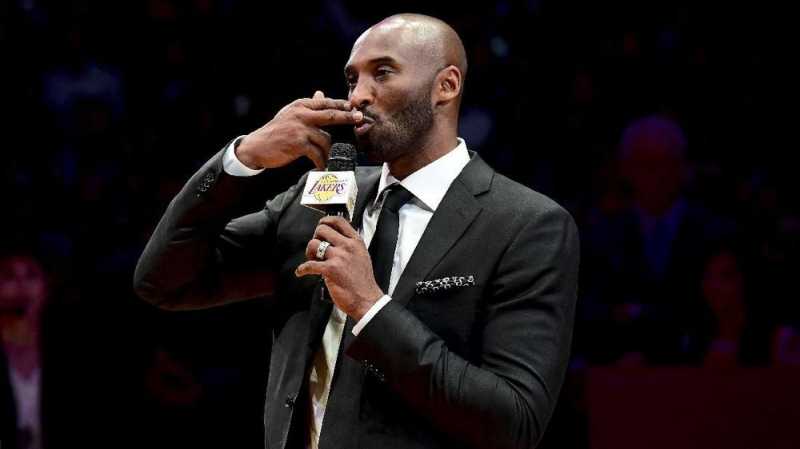 Bryant Terharu Nomor 8 dan 24 Miliknya Abadi di Lakers Bryant Terharu Nomor 8 dan 24 Miliknya Abadi di Lakers