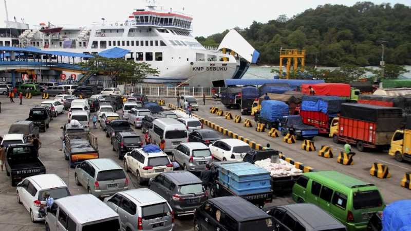 Tahun Baru, ASDP Merak Berangkatkan 27.916 Penumpang Tahun Baru, ASDP Merak Berangkatkan 27.916 Penumpang