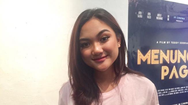 Gemes Manja, 5 Gaya Pacaran Julian Jacob dan Marion Jola Gemes Manja, 5 Gaya Pacaran Julian Jacob dan Marion Jola