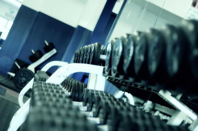 Hal-hal yang Boleh dan Tidak Boleh Dilakukan di Gym Hal-hal yang Boleh dan Tidak Boleh Dilakukan di Gym