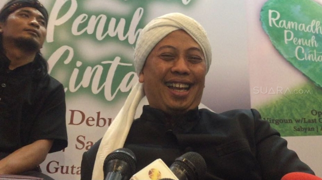 Terungkap! Opick Menikah Lagi, Minta Izin Pakai Kamar ke Istri Pertama Terungkap! Opick Menikah Lagi, Minta Izin Pakai Kamar ke Istri Pertama