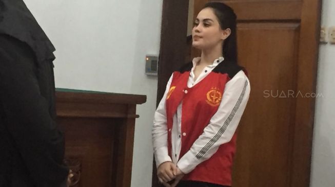 Kasus Narkoba, Jennifer Dunn Ogah Bacakan Sendiri Pembelaannya