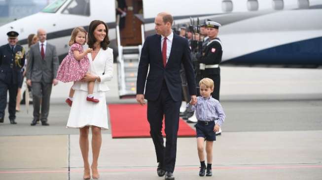 Selamat! Pangeran William dan Kate Kini Menanti Anak Ketiga Selamat! Pangeran William dan Kate Kini Menanti Anak Ketiga