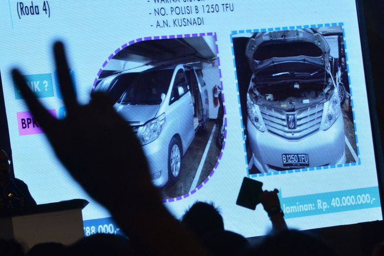 Kenapa Harga Mobil Sitaan KPK Dilelang Murah?