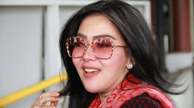 Syahrini Minta Pemeriksaan Kasus First Travel Ditunda, Mengapa?