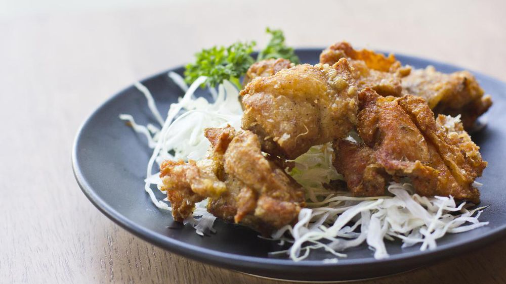 Ayam Goreng Saus Keringat Wanita, Makanan Aneh Pria Jepang