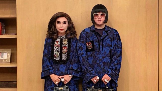 Tajir Melintir, Ibu dan Anak Ini Selalu Kompak Pakai Outfit Mewah