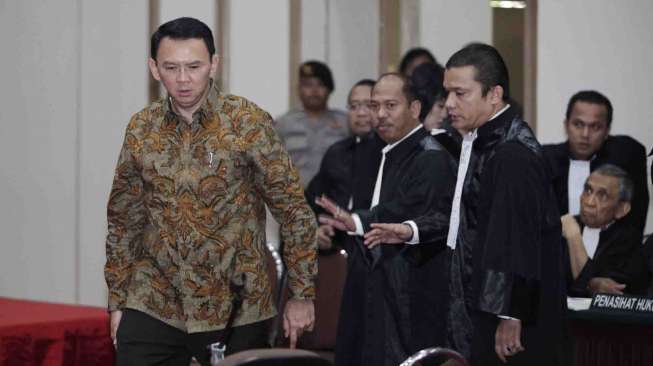 Tak Sampai 15 Menit, Hakim Teruskan PK Ahok ke Mahkamah Agung Tak Sampai 15 Menit, Hakim Teruskan PK Ahok ke Mahkamah Agung