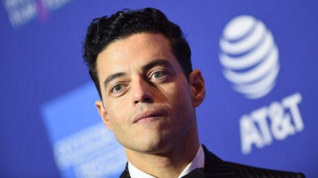 Rami Malek Akan Jadi Penjahat di Film James Bond Terbaru