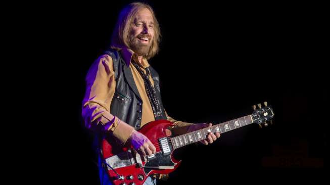 Musisi Tom Petty Meninggal Akibat Serangan Jantung
