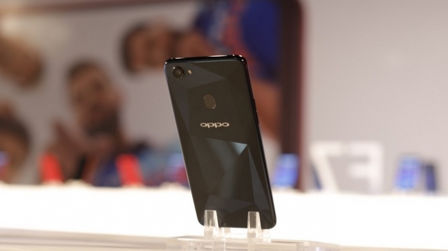 Oppo F7 Resmi Diperkenalkan, Ini Spesifikasi Lengkapnya Oppo F7 Resmi Diperkenalkan, Ini Spesifikasi Lengkapnya