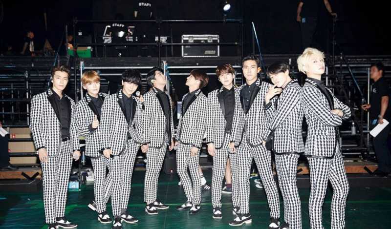 Penutupan Asian Games 2018: Belum Puas, Fans Minta Suju Naik Panggung Lagi Penutupan Asian Games 2018: Belum Puas, Fans Minta Suju Naik Panggung Lagi