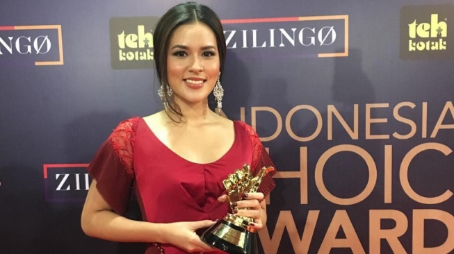 Raisa dan Sutopo BNPB Akan Diduetkan di Konser Kemanusiaan Raisa dan Sutopo BNPB Akan Diduetkan di Konser Kemanusiaan