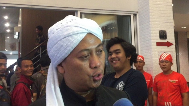 Blak-blakan Opick Hadapi Sidang Putusan Cerai Hari Ini Blak-blakan Opick Hadapi Sidang Putusan Cerai Hari Ini