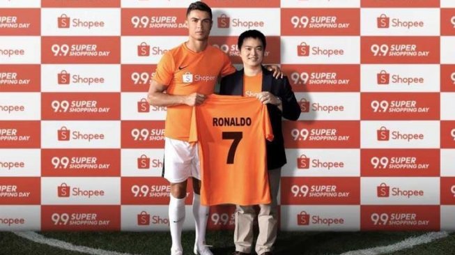 Tak Ikhlas Ronaldo Goyang Shopee, Sejumlah Fans Mencibirnya