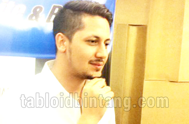 Lamar Sang Kekasih di Berlin, Keenan Pearce Bakal Susul Raisa Menikah? Lamar Sang Kekasih di Berlin, Keenan Pearce Bakal Susul Raisa Menikah?