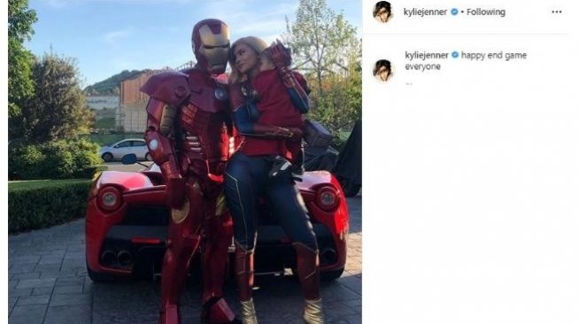 Gara-Gara Demam Avengers: Endgame, Kylie Jenner Jadi Captain Marvel Gara-Gara Demam Avengers: Endgame, Kylie Jenner Jadi Captain Marvel
