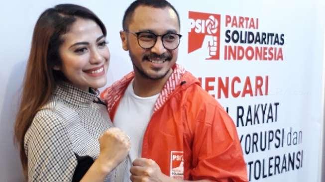 Istri Nangis Giring Minta Izin Terjun ke Politik