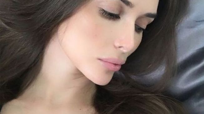 Salah Pasang Implan, Payudara Blogger Cantik Ini Jadi Kotak Salah Pasang Implan, Payudara Blogger Cantik Ini Jadi Kotak