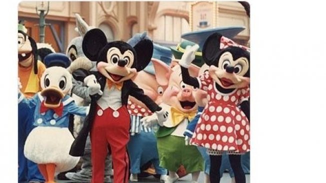 Ubah Wajah dan Kostum Mickey Mouse, Tokyo Disneyland Dikritik Ubah Wajah dan Kostum Mickey Mouse, Tokyo Disneyland Dikritik