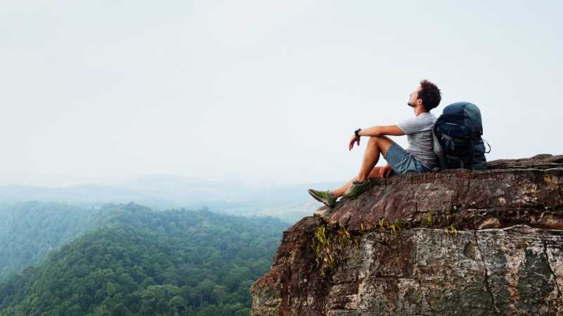 Mau Backpacker-an Sambil Dibayar? Begini Caranya Mau Backpacker-an Sambil Dibayar? Begini Caranya