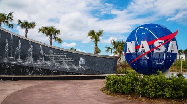 NASA Berambisi Membuat Teleskop Bernilai Rp 8,5 Triliun NASA Berambisi Membuat Teleskop Bernilai Rp 8,5 Triliun