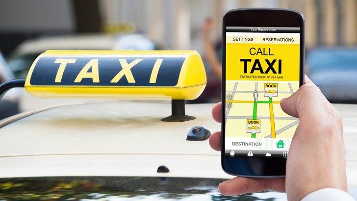 Mulai Senin, Ada Tempat Khusus untuk Taksi Online di Bandara Soetta