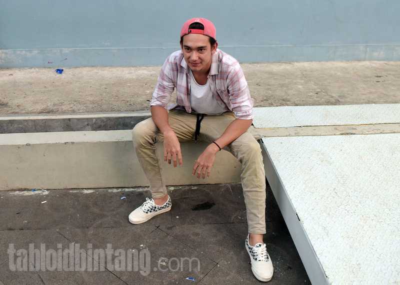 Heboh Mati Lampu, Adipati Dolken Bagikan Tips Ini Heboh Mati Lampu, Adipati Dolken Bagikan Tips Ini