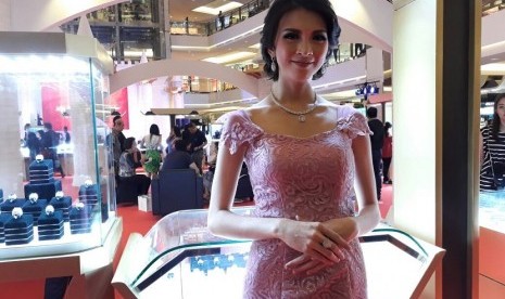 Alasan Donita Investasi Berlian Alasan Donita Investasi Berlian
