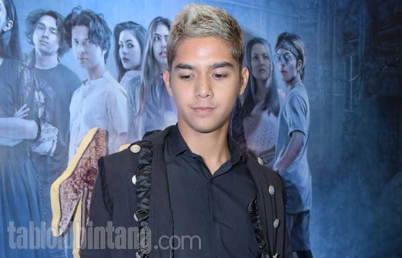 Bagikan Foto Bersama Rafathar, Netizen Soroti Gigi Al Ghazali Bagikan Foto Bersama Rafathar, Netizen Soroti Gigi Al Ghazali