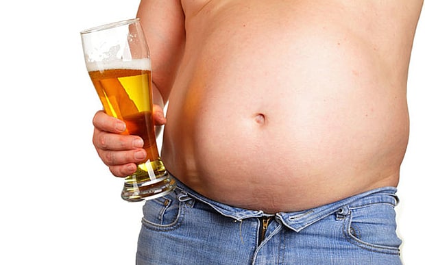 Kenapa Minum Alkohol Bisa Bikin Perut Buncit? Kenapa Minum Alkohol Bisa Bikin Perut Buncit?