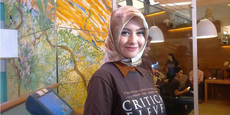Kisah Hijrah Revalina S Temat Kisah Hijrah Revalina S Temat