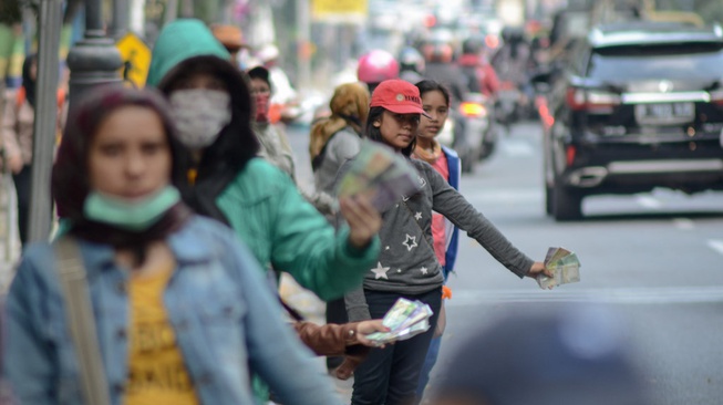 Mencari Untung dari Bisnis Penukaran Uang