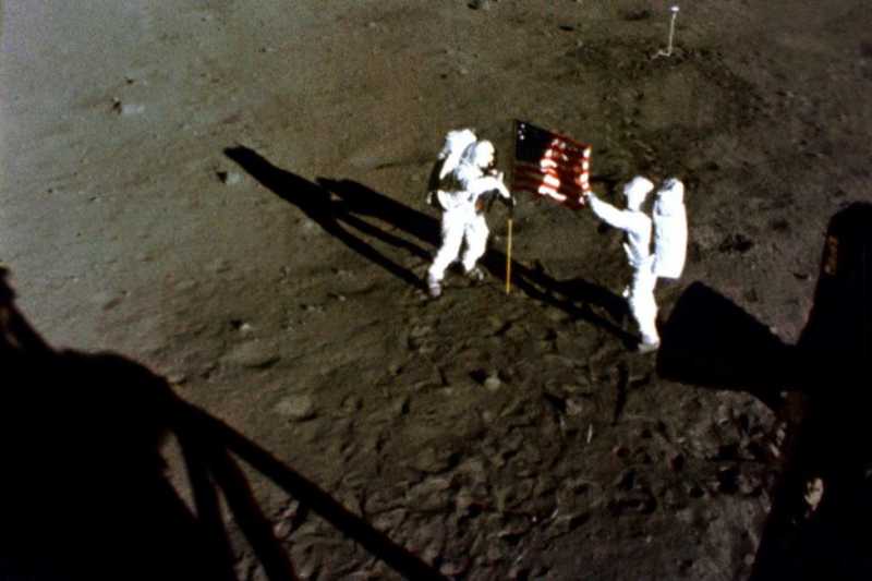 Memorabilia Pendaratan Apollo 11 Dilelang, Berminat? Memorabilia Pendaratan Apollo 11 Dilelang, Berminat?