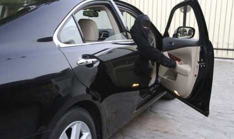 Spion Mobil Kini Dipasang Teknologi Kamera Spion Mobil Kini Dipasang Teknologi Kamera