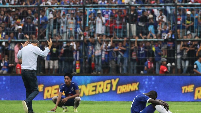 Bagaimana Medsos Memperkeruh Keributan Suporter Arema dan Persib Bagaimana Medsos Memperkeruh Keributan Suporter Arema dan Persib