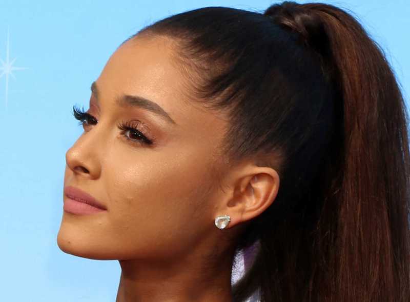 Pacari Ariana Grande, Pete Davidson Diancam Akan Dibunuh