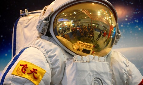 Astronot Kini Bisa Nikmati Roti di Luar Angkasa