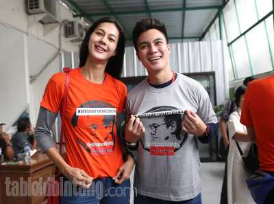 Baim Wong dan Paula Verhoeven Usung Adat Jawa Modern di Acara Lamaran