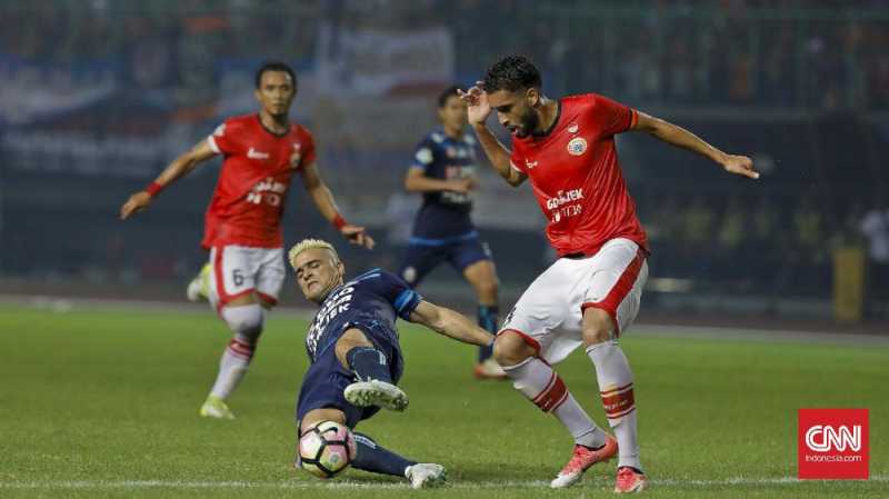 Bek Persija Fokus Matikan Hilton Moreira Bek Persija Fokus Matikan Hilton Moreira