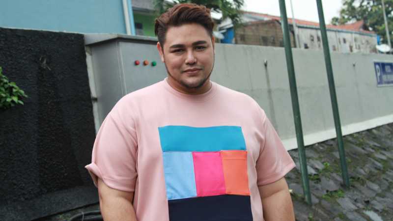 Ivan Gunawan Bangun Rumah untuk Keluarga, Bukan Calon Istri Ivan Gunawan Bangun Rumah untuk Keluarga, Bukan Calon Istri
