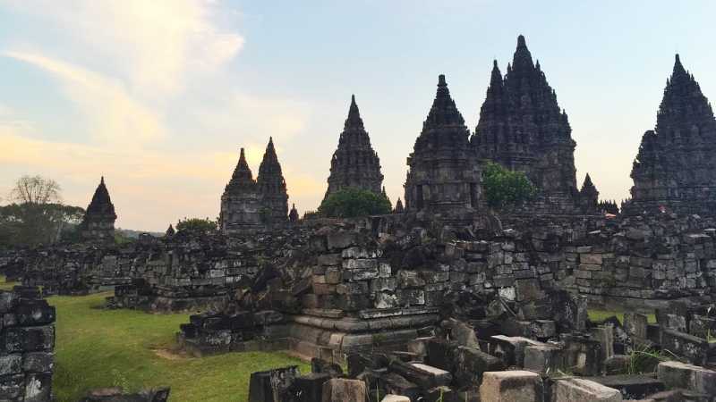 7 Tempat di Indonesia yang Dijadikan Lokasi Syuting Film Hollywood 7 Tempat di Indonesia yang Dijadikan Lokasi Syuting Film Hollywood