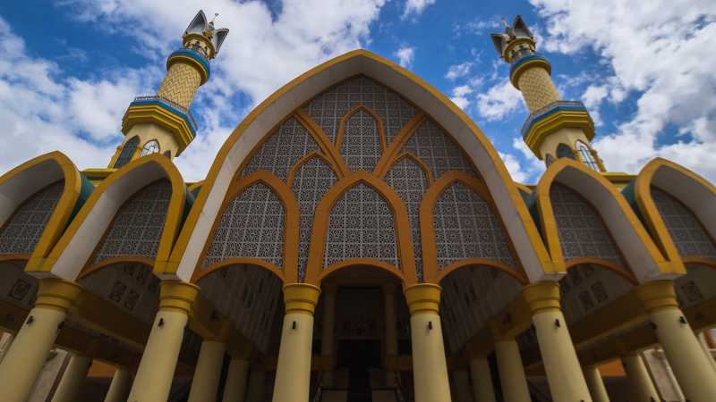 Asal Usul Lombok Dijuluki Pulau Seribu Masjid