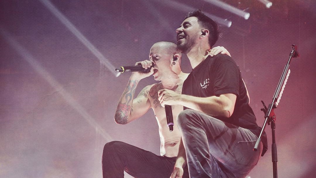 Simak Aksi Panggung Terakhir Chester Bennington Bersama Linkin Park