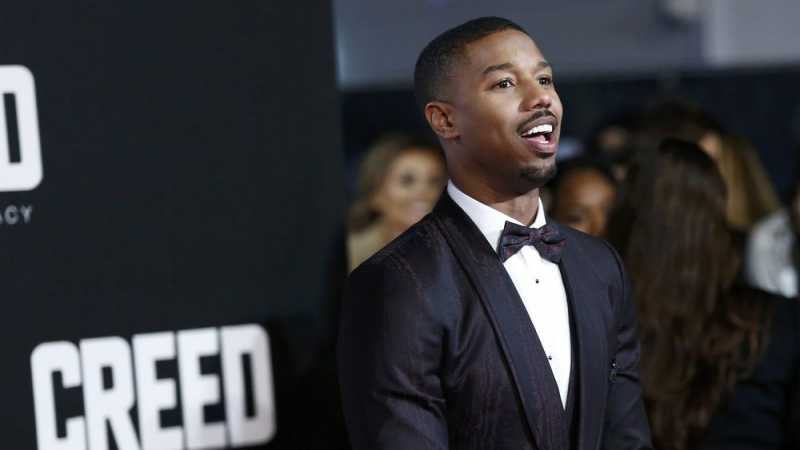 Michael B. Jordan Lawan Anak Pembunuh Ayahnya di Creed II Michael B. Jordan Lawan Anak Pembunuh Ayahnya di Creed II
