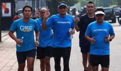 Run to Work Dimulai, Sandi Lari dari Rumah ke Balai Kota