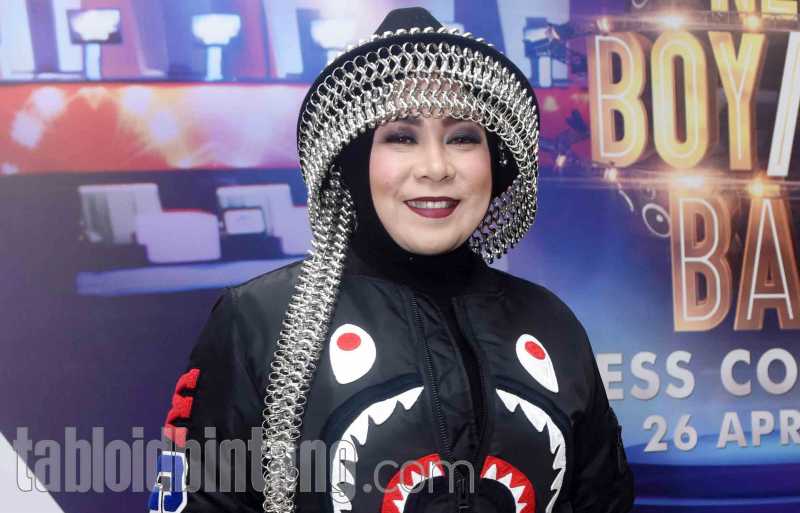 Melly Goeslaw Buka Suara Soal Kabar Kehamilan Laudya Cynthia Bella Melly Goeslaw Buka Suara Soal Kabar Kehamilan Laudya Cynthia Bella