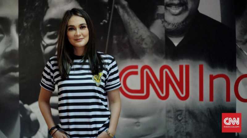 Polri Diminta Tak Buang APBN di Kasus Luna Maya-Cut Tari Polri Diminta Tak Buang APBN di Kasus Luna Maya-Cut Tari