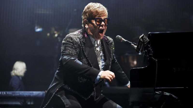 Adegan Vulgar Dicabut dari Biopik Elton John Adegan Vulgar Dicabut dari Biopik Elton John