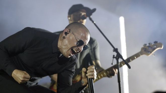 10 Fakta Tentang Kematian Vokalis Linkin Park